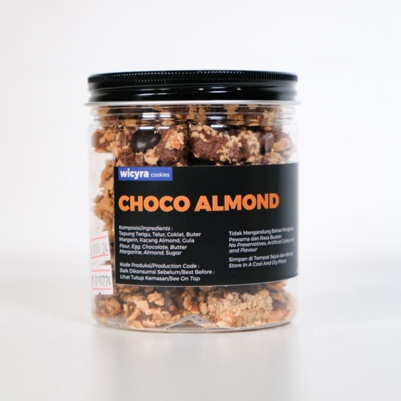 

Wicyra Choco Almond Cookies Enak Renyah dan Lembut Jar 600