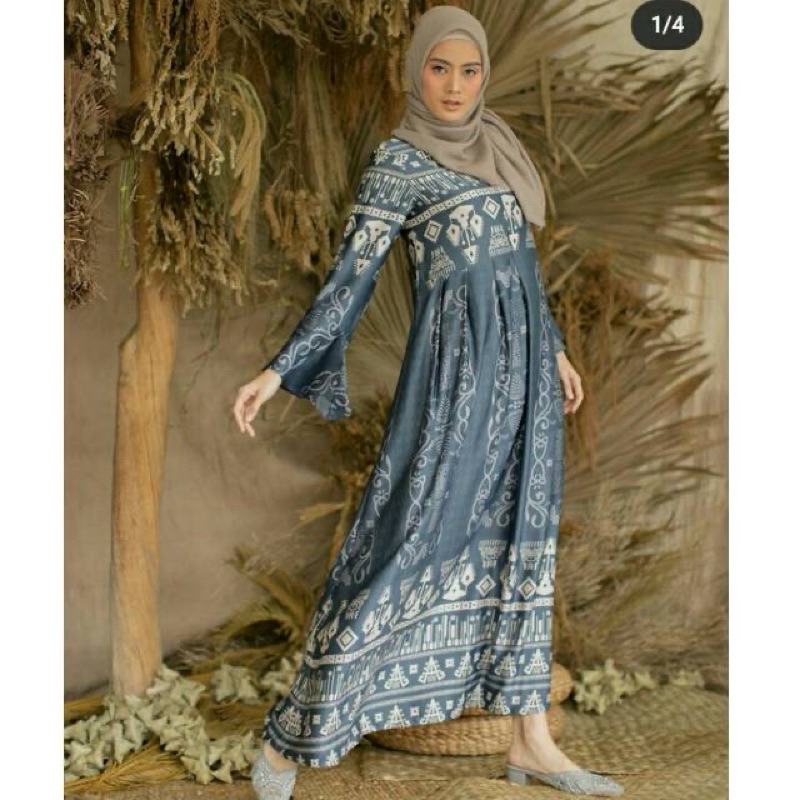 Preloved like New Kambera dress in majestic blue by Wearing Klamby