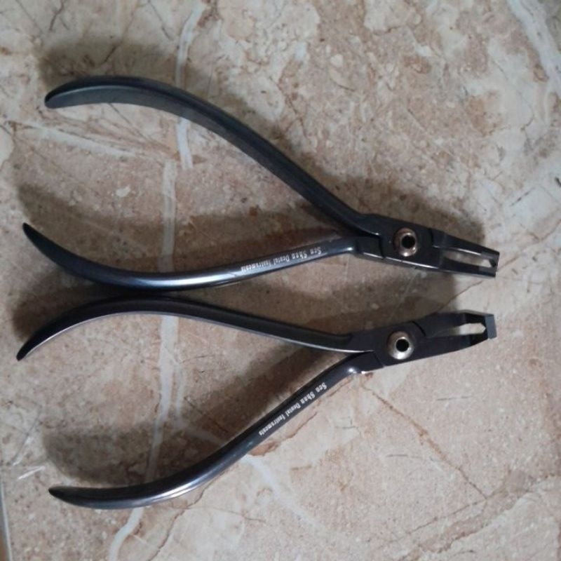 Bracket Remover/ Tang Orthodontic/ Pelepas Behel