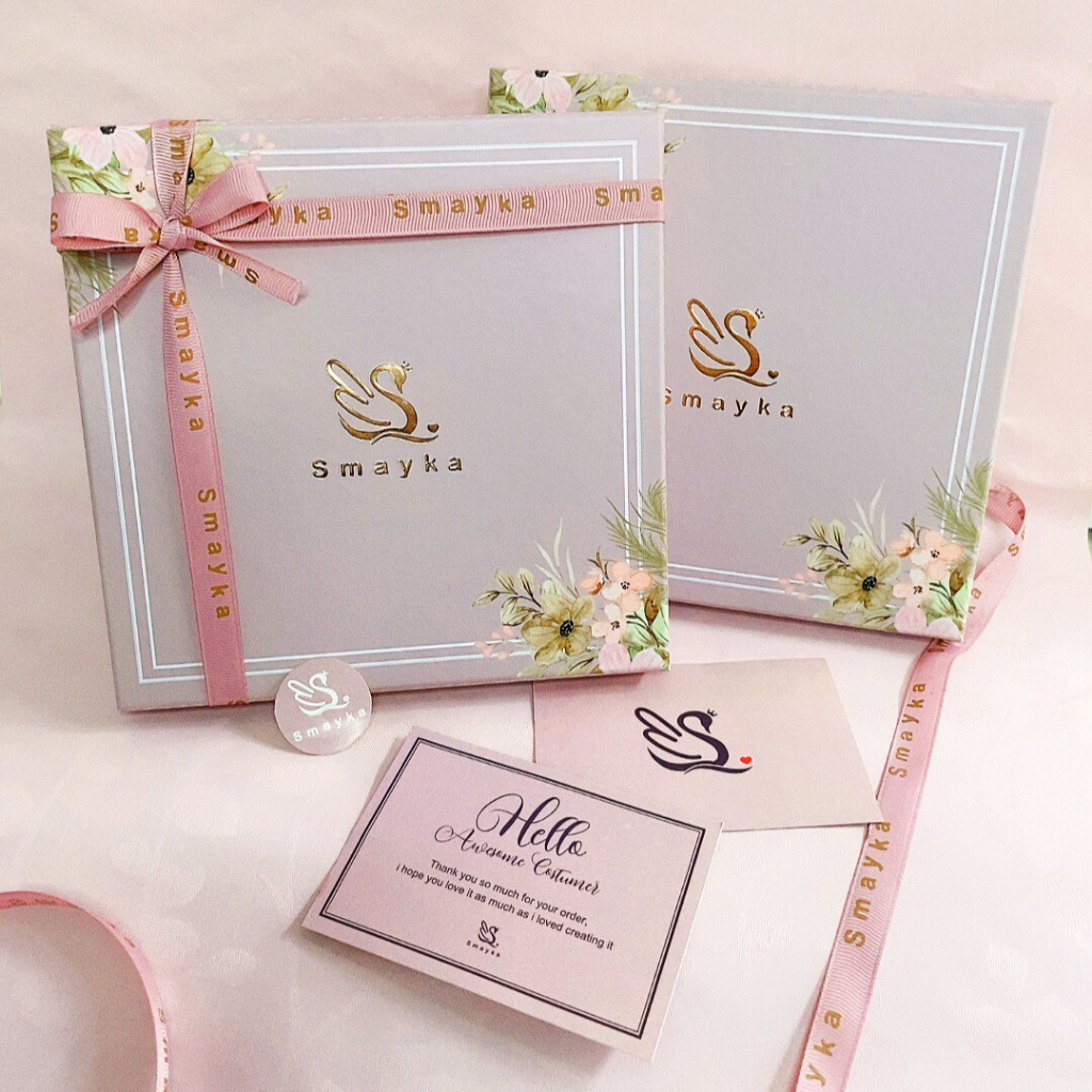

Smayka.id BOX GIFT SINGLE / BOX GIFT 18cm X 18cm