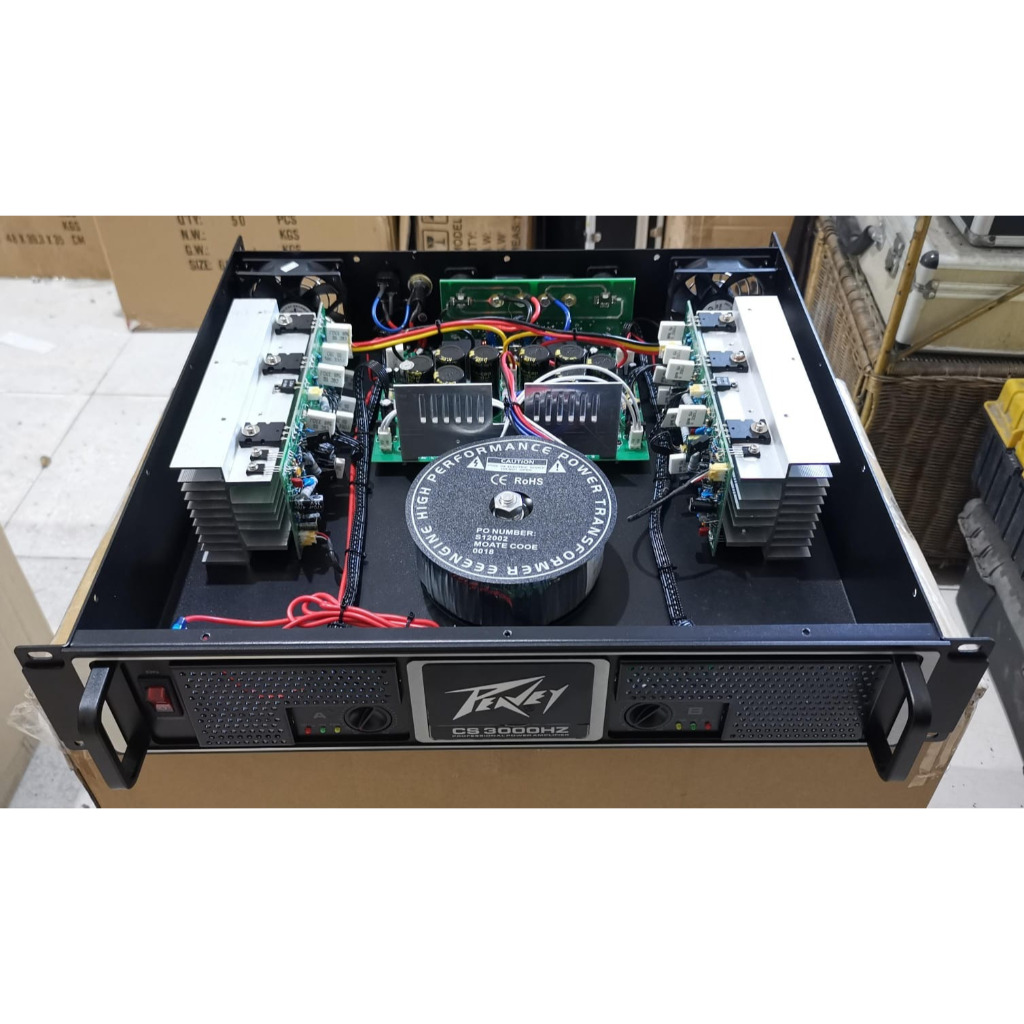 CS 3000 Power ampli Peavey cs3000 GRADE A