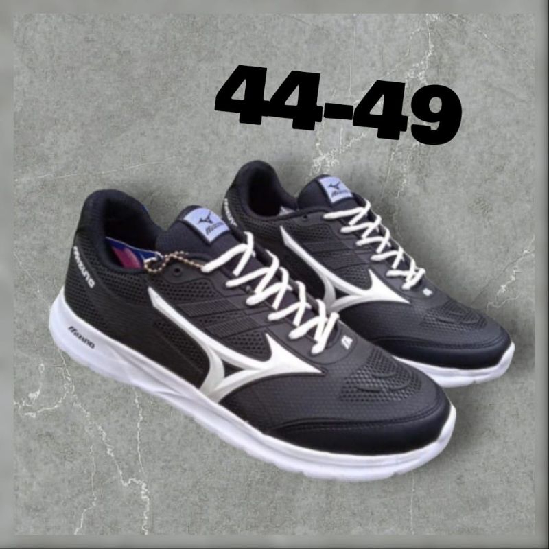 Sepatu Sneakers Mizuno Ukuran 44-49