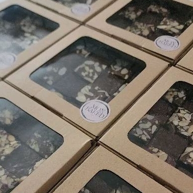 

MONBAKED Brownie mix chocolate almond bronis coklat almond 20x20