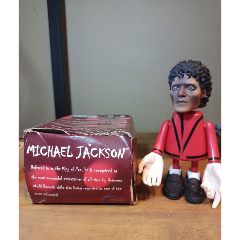 action figure artis hollywood michael jackson merah jacko crazy toys