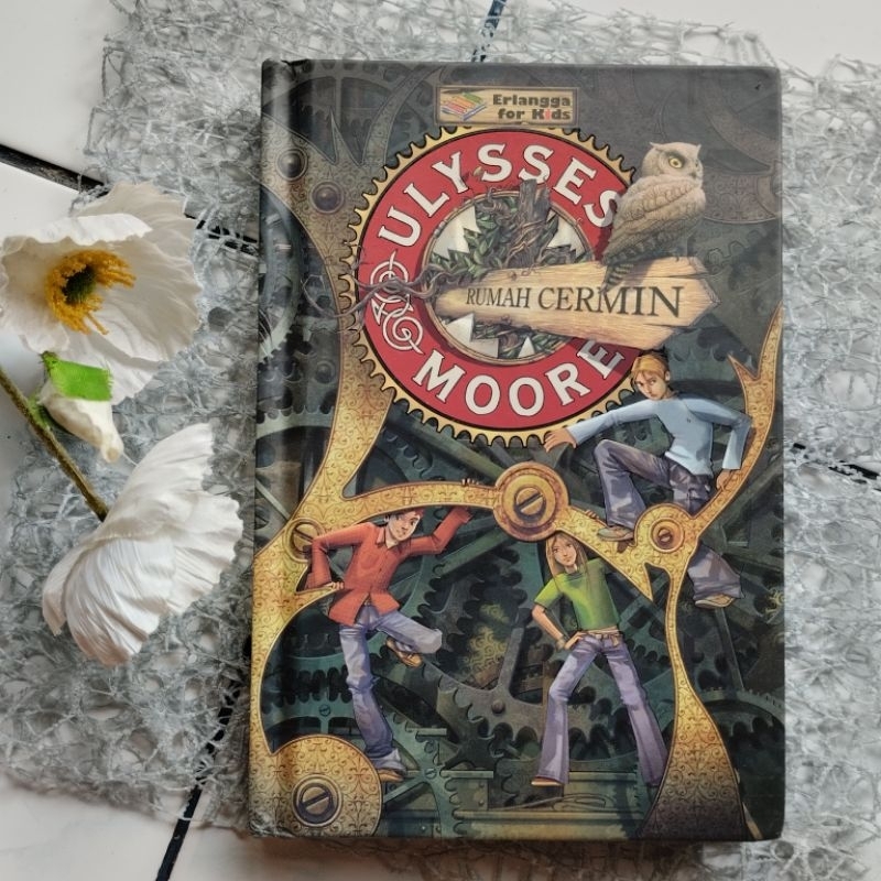 BUKU ULYSSES MOORE KUNCI 3 [RUMAH CERMIN]