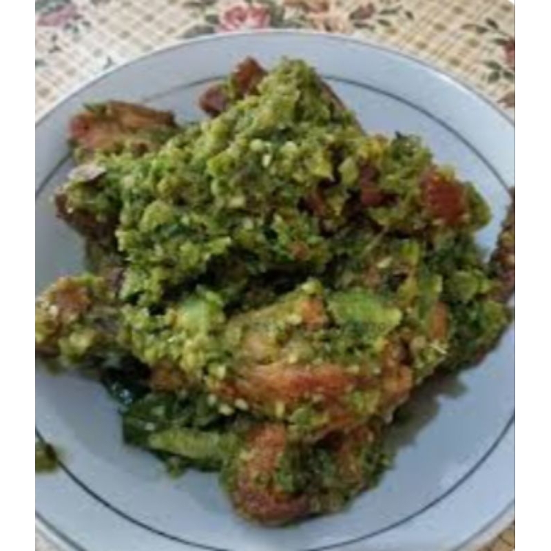 

Ayam Cabe Hijau / Ayam Cabe Ijo