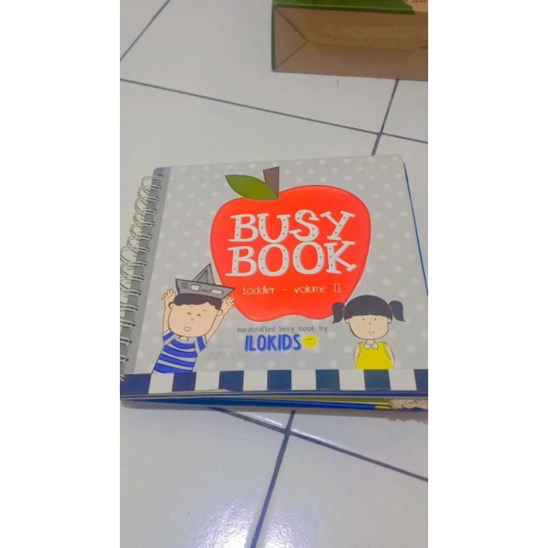 PRELOVED bussy book