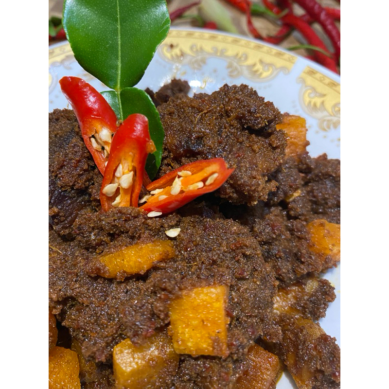 

Rendang Sapi asli Bukittinggi ala Dapur Ameh