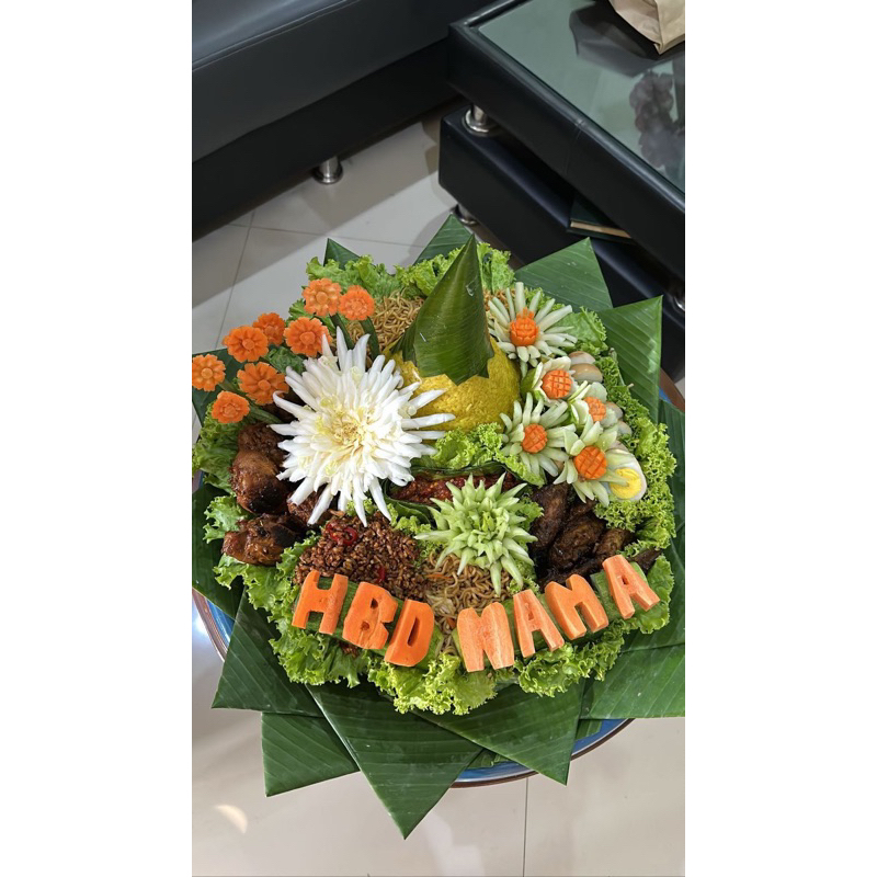 hiasan nasi tumpeng