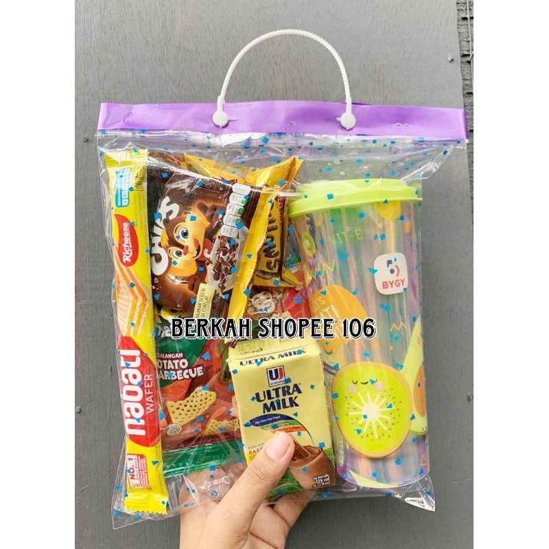 

SOUVENIR ULANG TAHUN BINGKISAN SNACK ULTAH + BOTOL MINUM