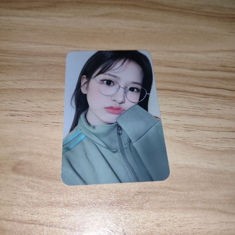 Ahn Yujin IZONE IVE specs hoodie photocard