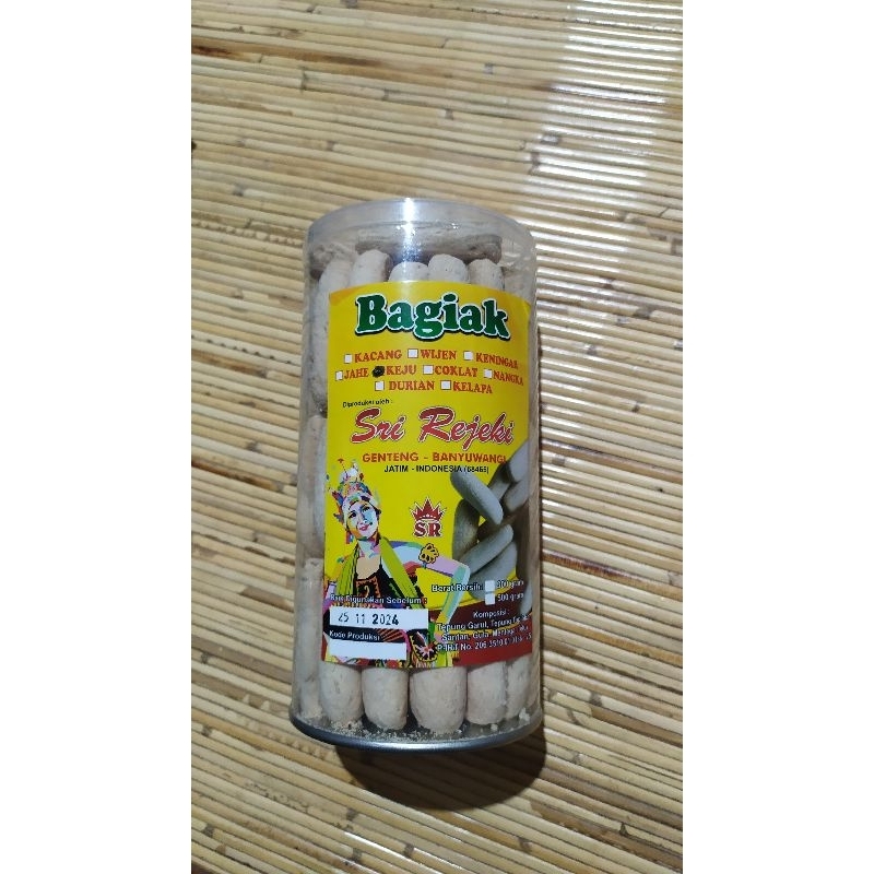 

Bagiak Tabung varian rasa oleh-oleh Khas Banyuwangi