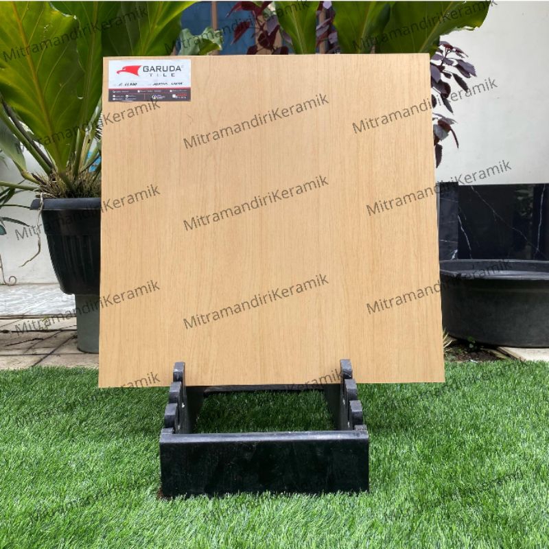 Granite Lantai 60x60 AGATHIS CREAM/WOOD/MATT/GARUDA TILE