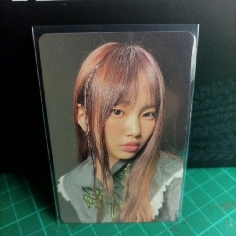 NewJeans Hyein Official Photocard - 'OMG'