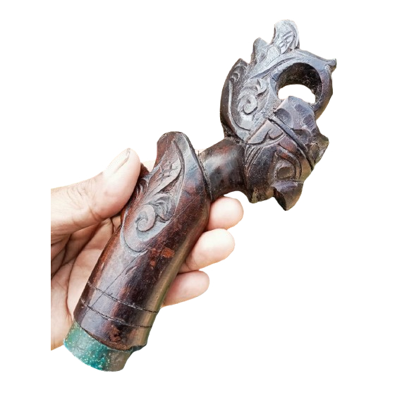 PEGANGAN GAGANG KAYU UKIR WAYANG