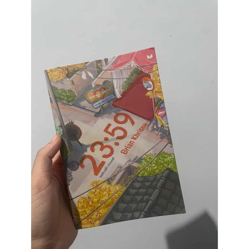 23:59 BRIAN KHRISNA PRELOVED BUKU