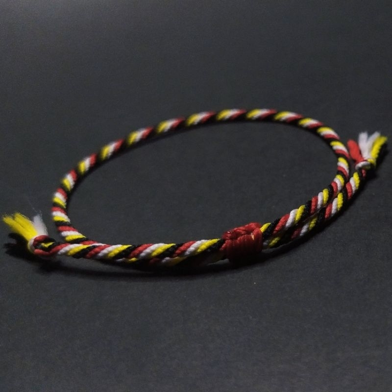 Gelang ulir Caturdatu khas Bali Kasual