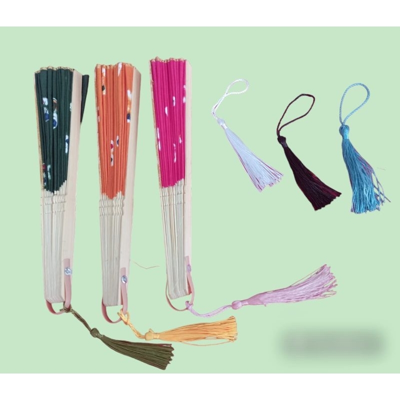 Souvenir Mini Tassel Kipas