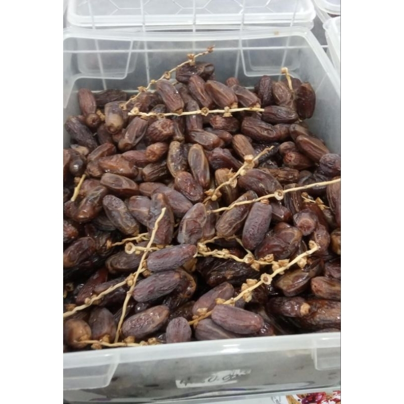 

Kurma Aljazair Tangkai 500gram