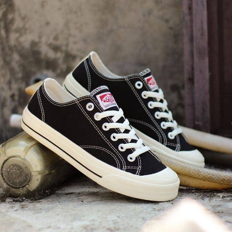 Ventela Original Basic Low Black Natural