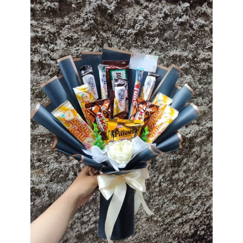 

Buket Snack Bouquet Wisuda Kado Ulang tahun Buket jajanan
