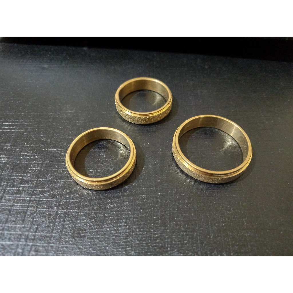 Cincin Titanium Asli Anti Karat Cantik Wanita Imitasi emas putih Bling-Bling Kekinian Couple Berlian