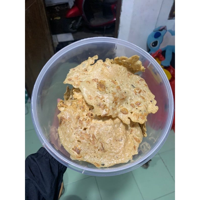 

Rempeyek Repon gurih,renyak,higienis DIJAMIN. 1Toples 500g isi 6plastik tinggal santap