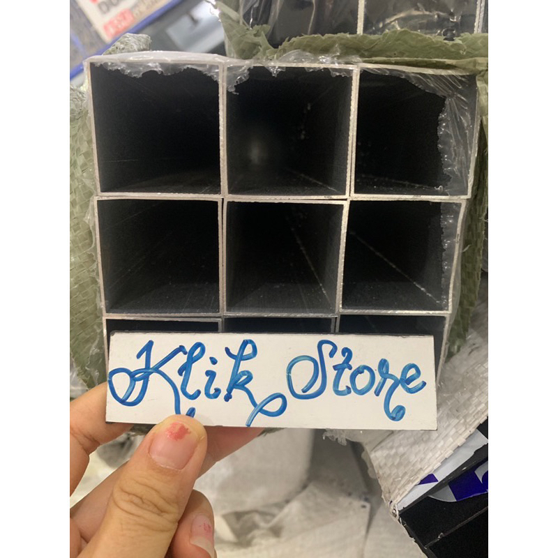 Hollow Kotak Aluminium 1,5 inch (3,8 x 3,8 cm) / (4x4 banci) // PER METER