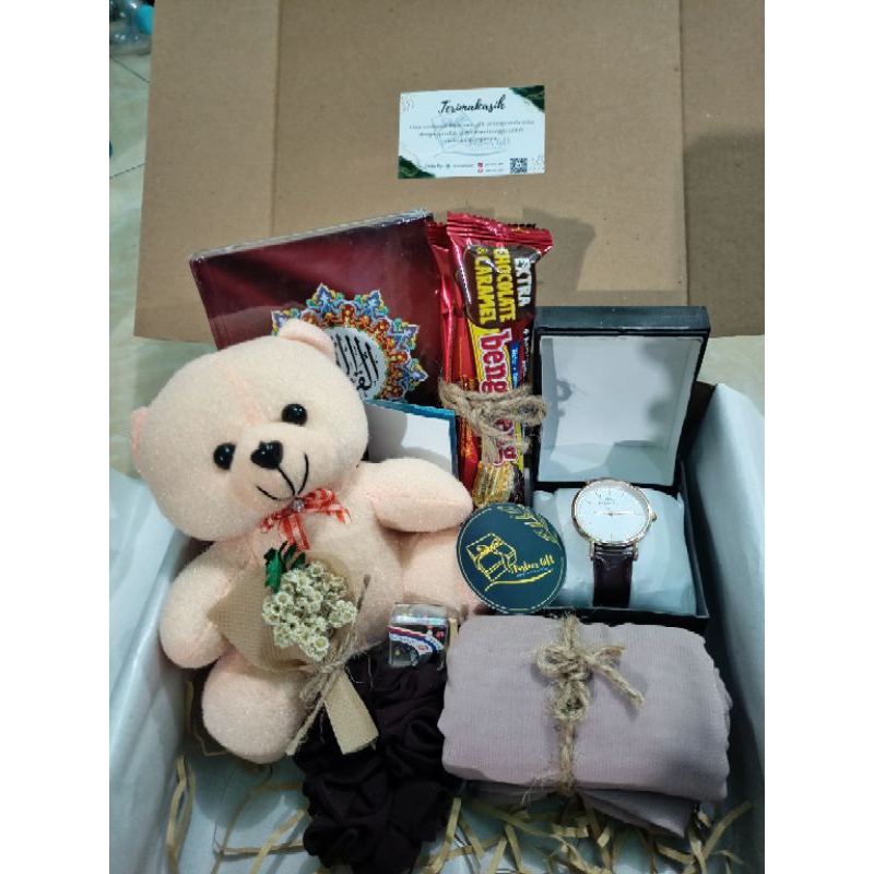 

GIFT BOX | HAMPERS | KADO ULTAH