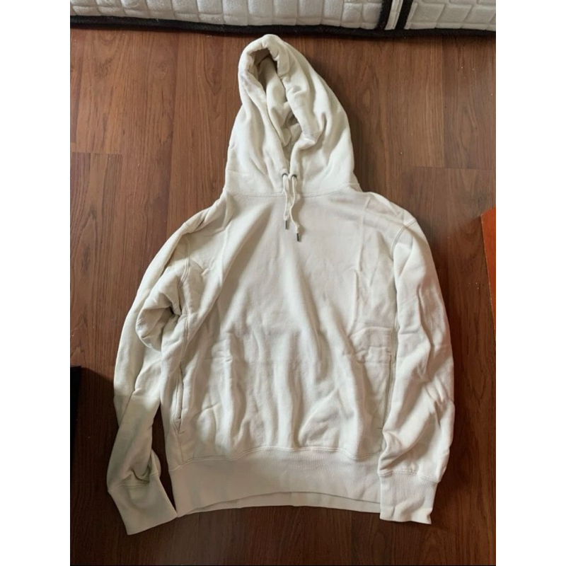 Hoodie Jaket UNIQLO Broken White size XL Original