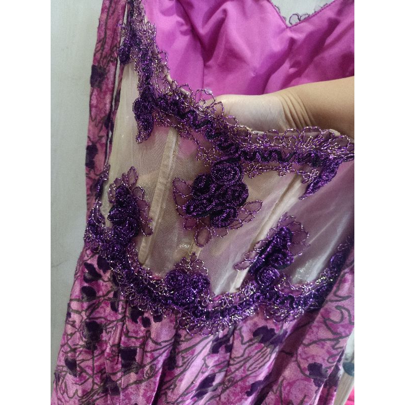 Preloved dress gaun party pesta kondangan prewed ungu , dusty pink halter backless