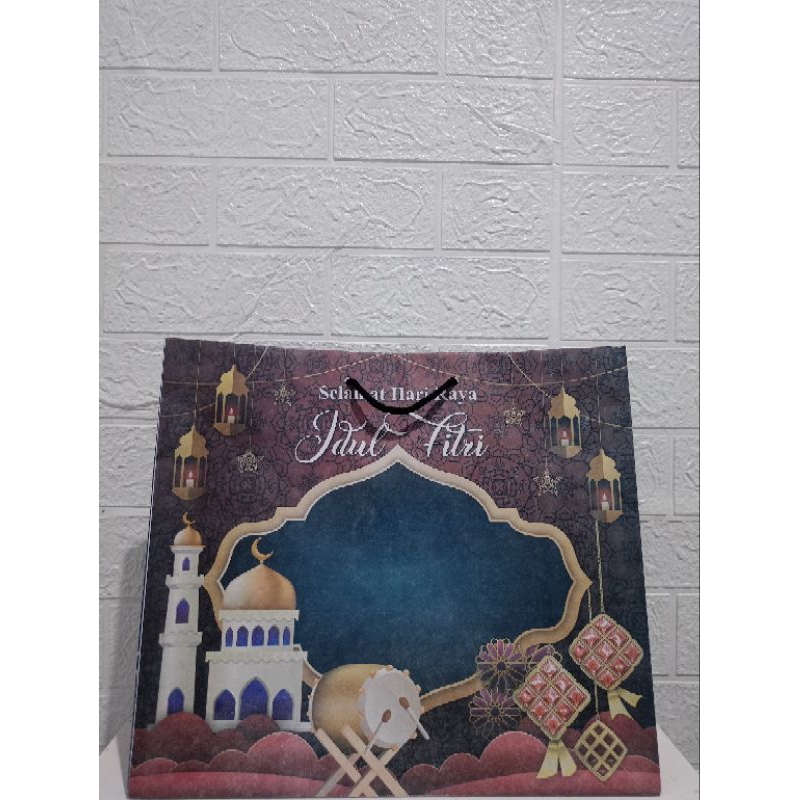 

PAPERBAG IDUL FITRI BESAR 33X14X30/GOODIE BAG LEBARAN/HAMPERS LEBARAN