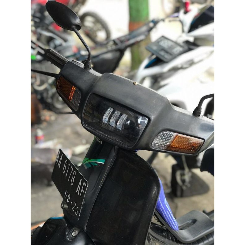 LAMPU DEPAN LED DAYMAKER ASTREA GRAND,,LED TEMBAK SOROT DAYMAKER ASTREA GRAND