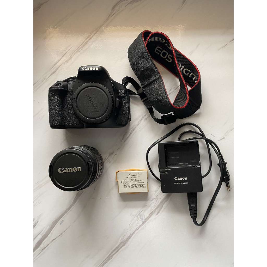 Kamera DSLR Canon EOS 600D full set + tas kamera (bekas)