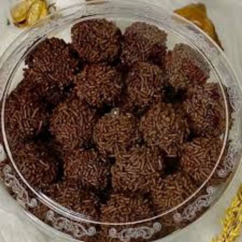 

lebaran sebentar lagi yuk dipesan kue kering homemade