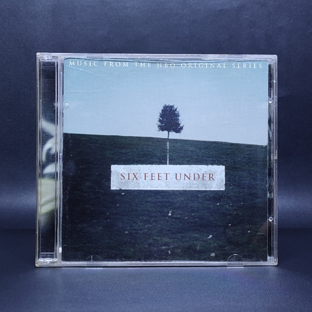 CD OST SIX FEET UNDER PEGGY LEE SHUGGIE OTIS PJ HARVEY THE DEVLINS