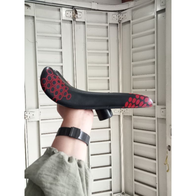 sadel hurricane sadel pushbike gipsy sadel pushbike meroca sadel pushbike rockfish sadel pushbike xp