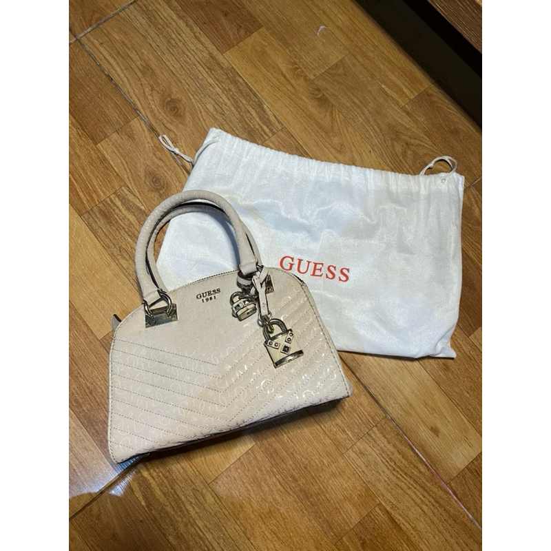 PRELOVED TAS GUESS original
