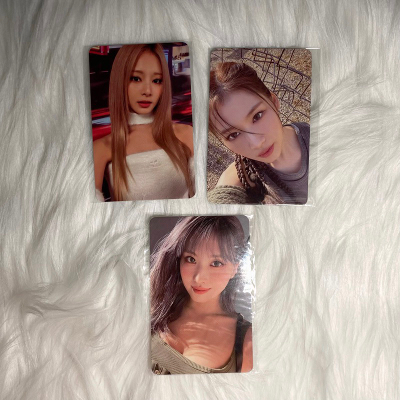 [READY] OFFICIAL PHOTOCARD TWICE “READY TO BE” “BETWEEN1&2” | SANA MOMO SELCA, CHAEYOUNG TZUYU GROUP