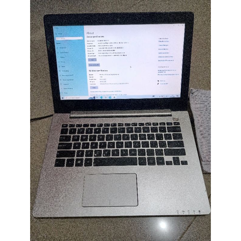 Laptop Asus Vivobook s300c (Second)