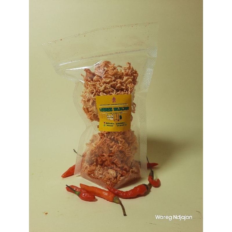 

Mie Kremes Pedas "Wareg Ndjajan" Berat isi 100Gr