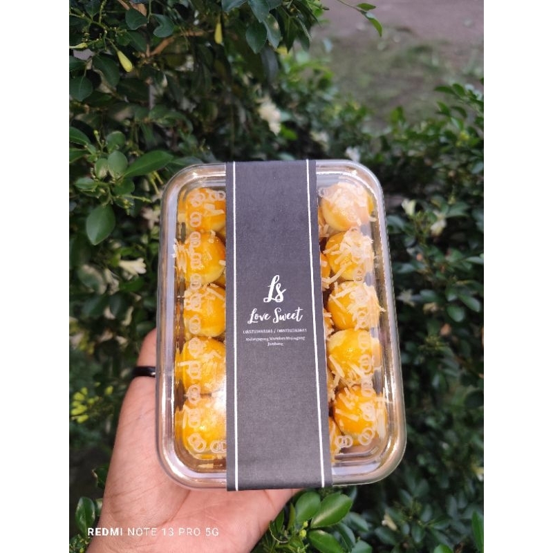 

Kue Kering Nastar Nanas Keju Premium Murah 500gr ½ kg