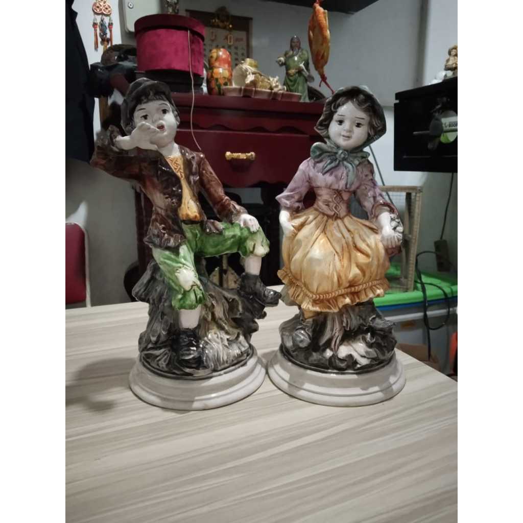 Patung Eropa Keramik Sepasang Kuno Jadul Antik