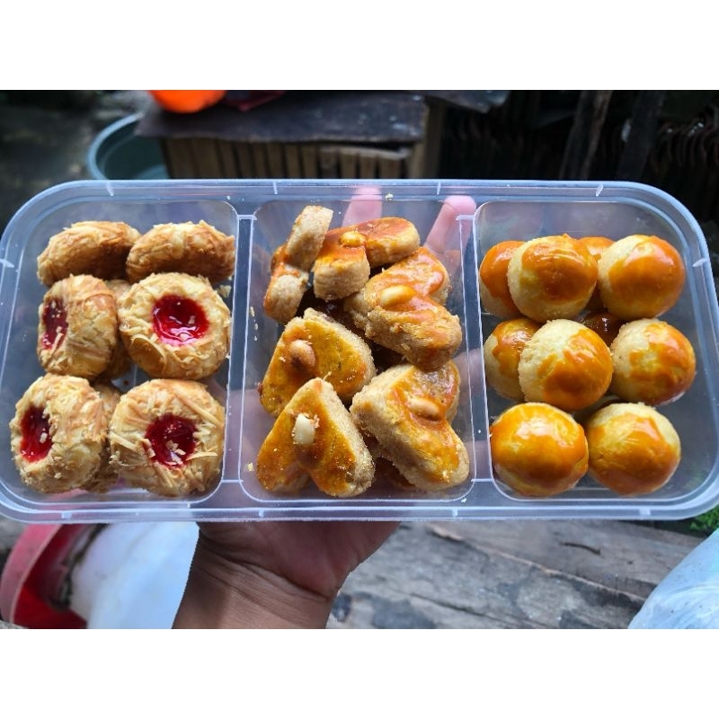 

Kue kering MIX varian isi 350gram