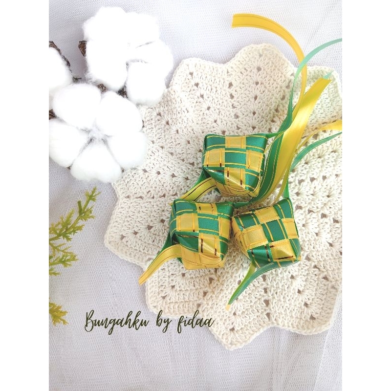 

Ketupat Pita Hiasan Parcel Hampers Lebaran Idul Fitri Ukuran Sedang (M)