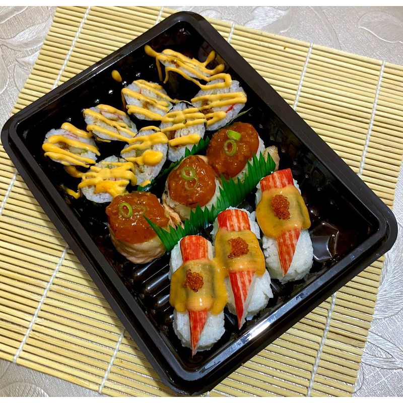 

1.Sushi Nakito Platter 1.2.Sushi Roll Mix Varian Rasa Nakito . 3. Sushi Tuna Spacy Roll Nakito 1 . 4. Sushi Nakito Platter 2