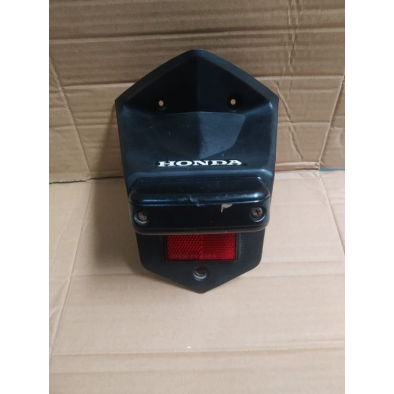 Cover Tutup Spakbor Belakang Honda Vario Techno 125 old lama KZR Original Mata kucing Vario 125 old 