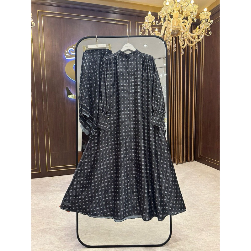 Dress Level Up Simple Plus Hijab Shellasaukia