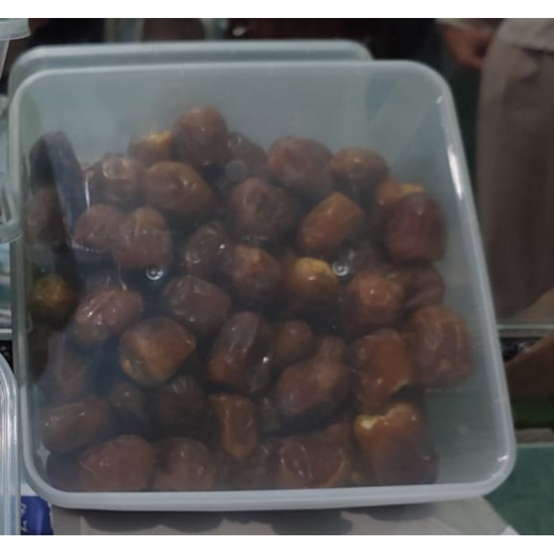 

KURMA BARARI SUKKARI KEMASAN REPACK THINWALL 1 KG