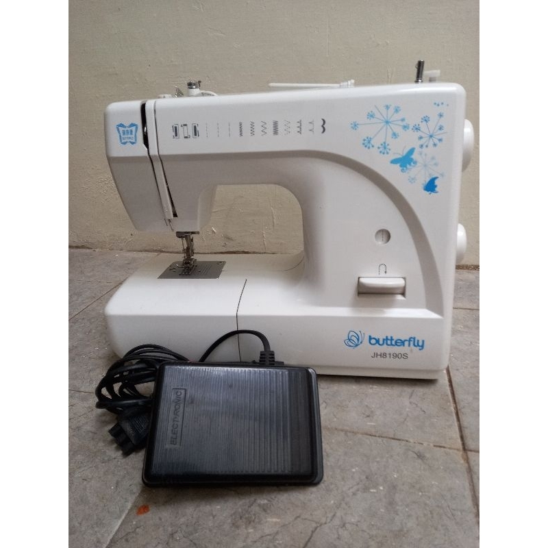 bekas pemakaian pribadi mesin jahit portable butterfly JH8190S super murah. jual mesin jahit portabl